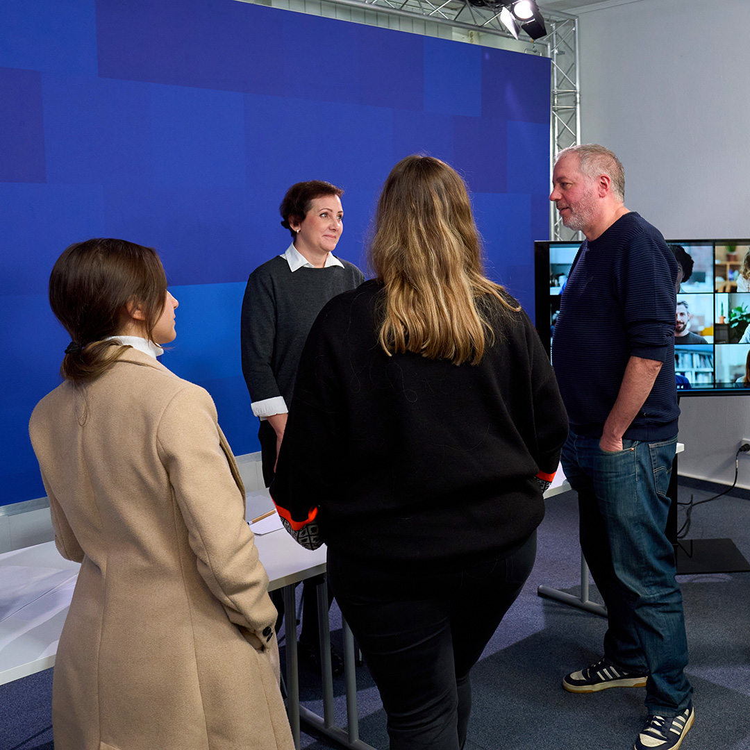 home-galerie-austausch-dialog